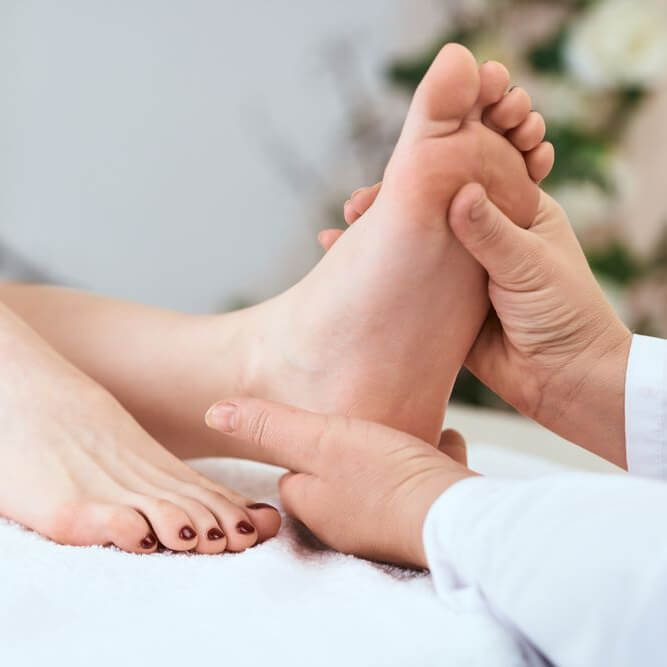 May Pedicure 60-min